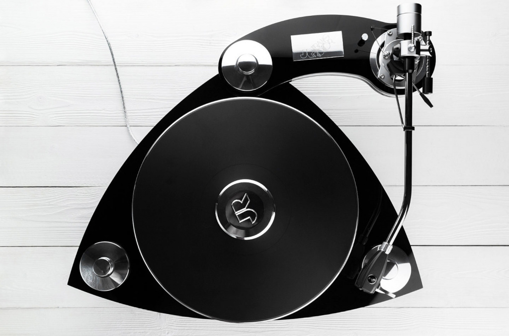 Установленный SME M2-12R, фото stereo.ru Установленный SME M2-12R, фото stereo.ru