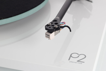 Rega Planar 2 white виниловый проигрыватель_4