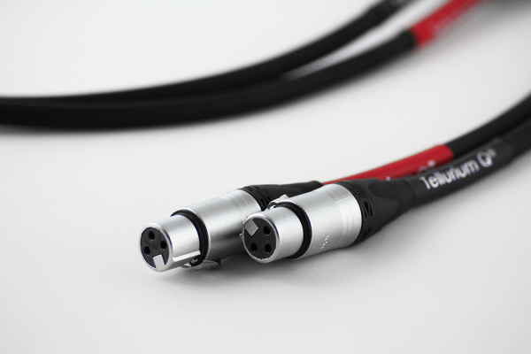 TelluriumQ Black XLR-XLR_2