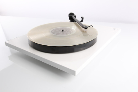 Rega Planar 1 white виниловый проигрыватель_12