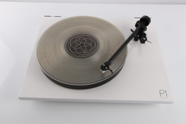 Rega Planar 1 white виниловый проигрыватель_