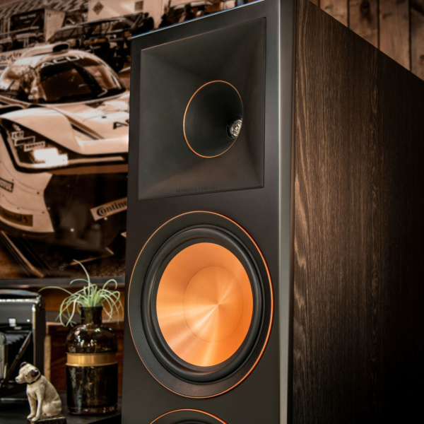 Klipsch_Reference_Premeire_Lifestyle_42