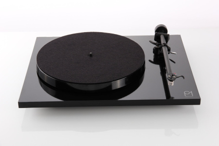 Rega Planar 1 black виниловый проигрыватель_