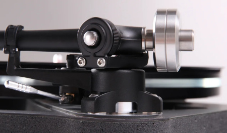 Rega Planar 8 black виниловый проигрыватель_ANIA MC_2