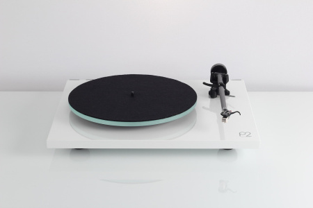Rega Planar 2 white виниловый проигрыватель_1