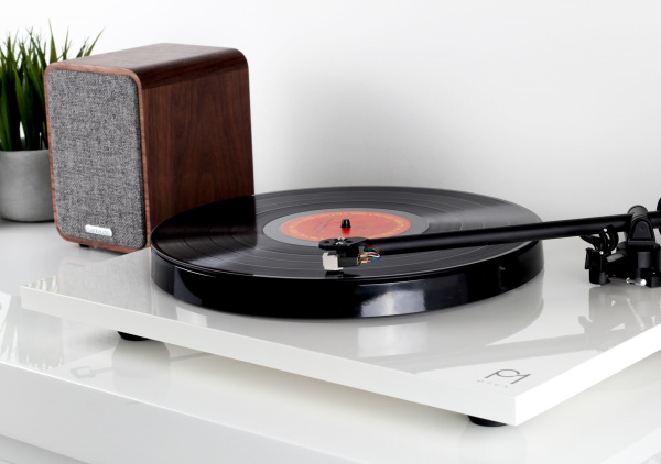 Rega Planar 1 PLUS white виниловый проигрыватель_2