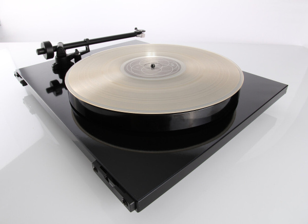 Rega Planar 1 black виниловый проигрыватель_17