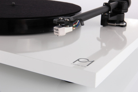 Rega Planar 1 white виниловый проигрыватель_4