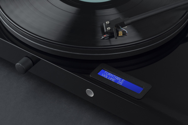 PJ_JukeBox-E_OM-5E_piano_detail_display