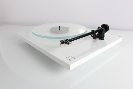 Rega Planar 2 white виниловый проигрыватель_12