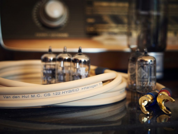 Van den Hul The CS-122 Hybrid_3