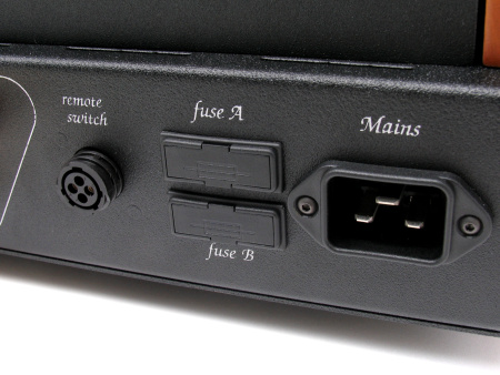 Unison Research Reference cherry ламповый моно усилитель_4