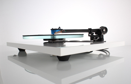 Rega Planar 3 white виниловый проигрыватель_2