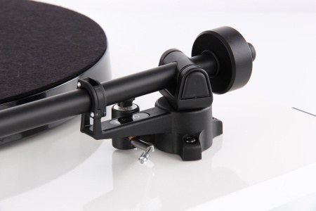 Rega Planar 1 white виниловый проигрыватель_5