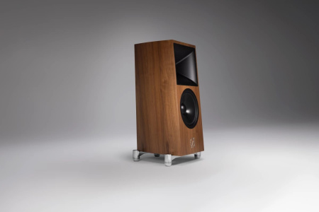 verdande-walnut-piano-5318447