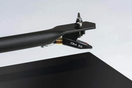 Pro-Ject T1 (OM 5E) WHITE виниловый проигрыватель_6